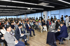 시민 뜻 따르겠다···강기정 시장, 호남고속도로 확장 재개 결단