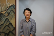 뒤늦게 뛰어든 큐레이터 세계, 남도 알리는 데 힘 보태고파