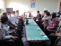 학생 등굣길 교통안전지도 캠페인 실시