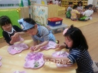 남성유치원, 연분홍 진달래화전