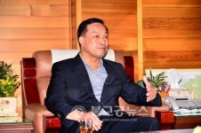 <파워인터뷰>김영만 옥천군수 민선6기 출범