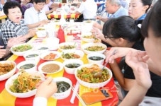 논산시, 콩밭열무축제 열려