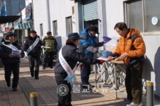 거리 질서, 우리 손으로