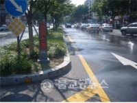 달구벌대로 도로 물세척 가동
