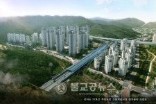 판교 산운마을 지나는 왕복 6차로 방음