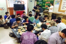 서원벧엘교회, 베티경로당 삼계탕 제공