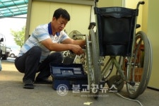 서수현 주무관, 재활의료장비 무상 수리