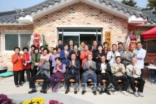 비봉면 강정리, 갈마동경로당 준공식 가져
