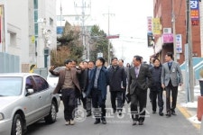 국토부 관계자, 천안도시재생 선도지역 현장 방문