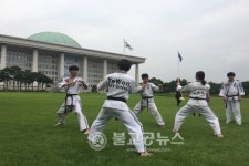 무예마스터십, 국회서 게릴라 무예시연 펼쳐