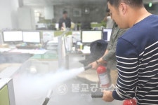 충남도청서 각본 없는 소방훈련 실시