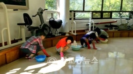도의회 의사담당관실, 성보나의 집 봉사
