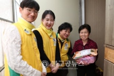 과천 신천지자원봉사단, 홀몸 어르신에 온정