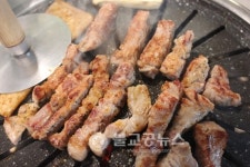 부산 홍보석 숯불구이..부산대와 함께 40년