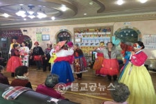 청주내덕노인복지관, 주간보호센터 공연