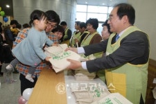 청주시, 아기와 함께하는 책사랑운동 선포식