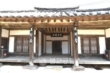 [포토] 월류봉(月留峰)의 봄 소식