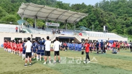 제8회 제천시장배 사랑나눔 축구대회 개막