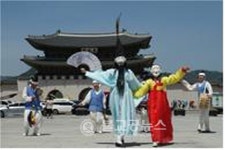 세종대로에서 미리 만나는 5월 강릉 단오제