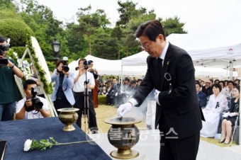 이재명 시장, 제62회 현충일 추념행사 참석