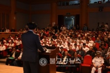 남양홍씨남양군파감찰공문중회 | 제천시장, 봉오동전투 전승 97주년 기념행사 참석