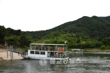 괴산군 산막이 옛길, 인산인해(人山人海)