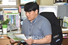옥천 군북면 새내기 공무원, 주민감동서비스 실천