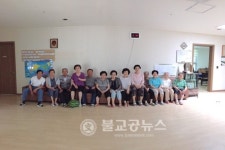 세종시 한솔동장, 초복맞이 경로당 위문