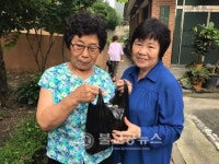 서구노인복지관재가노인지원센터 초복맞이 삼계탕 전달
