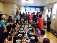 제천지역 어르신들을 위해 삼계탕과 추어탕 대접