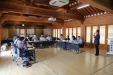 언론진흥재단 기자현장 연수단 충남 공주와 부여 방문
