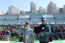 어른다운 노인으로 제6회 전국 노인건강대축제 개최