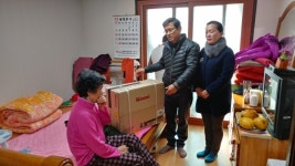 수곡2동 독거노인에 가스렌지 전달