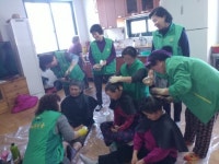 괴산군 장연면 부녀연합회, 머리염색 봉사활동 훈훈