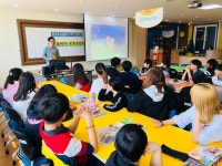 충북중앙도서관, 찾아가는 학교 독서교육, 작가 강연회 개최