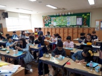 충주학생회관, 찾아가는 독서아카데미호응