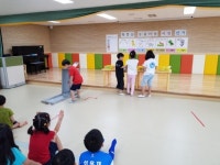 문지유, 문지초와  화봉산 동물마을 시장 선거 활동 실시