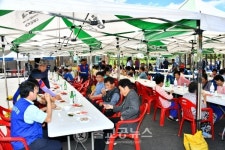 바르게살기운동 옥천군협의회, 어르신 효도 잔치 개최