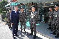 옥천군, 훈훈한 명절 맞아 지역사회 보듬기 나서