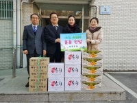 제천시, 어르신들 떡 드시고 건강하세요