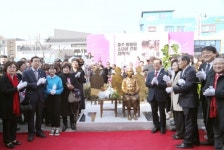 [포토뉴스] 충주시 소녀상 제막식
