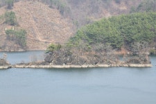 [여행] 옥천군, 호수 위에 떠 있는 병풍바위 부소담악