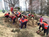 봄 향기 가득한 청주내덕노인복지관 공원으로 놀러오세요~