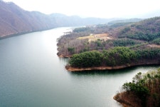 [명소탐방] 옥천군, 대청호 전망좋은 펜션 카페