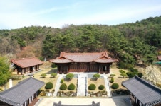 [포토뉴스] 영동군, 힐링사찰 이암사 탐방
