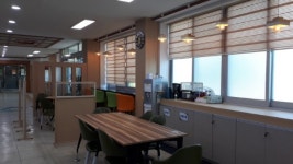 영동군 양산면사무소, 카페 쉼터 눈길