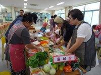백봉초, 알뜰시장과 음식 나눔 행사로 배려와 화합의 시간 가져