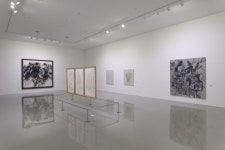 청주시립미술관 개관, 거리두기로 전시 관람 실시