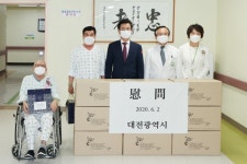 허태정 대전시장, 대전보훈병원 국가유공자 위문 격려