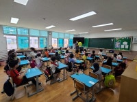 홍광초서다, 보다, 걷다 교통안전 교육 실시